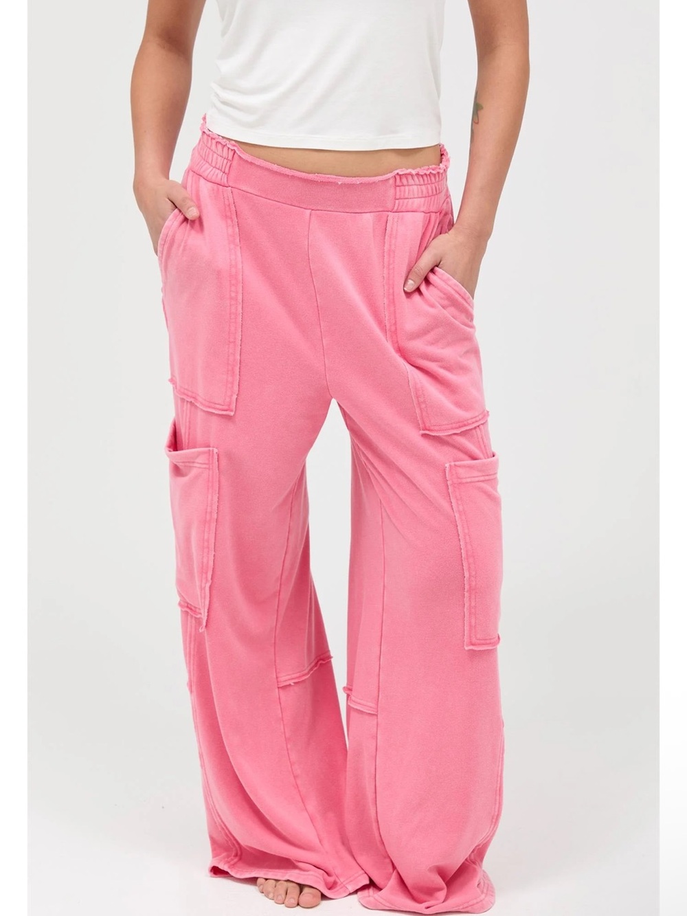 NEW Double Zero Taffy Pink Mineral Wash Cargo Sweatpants – Medium